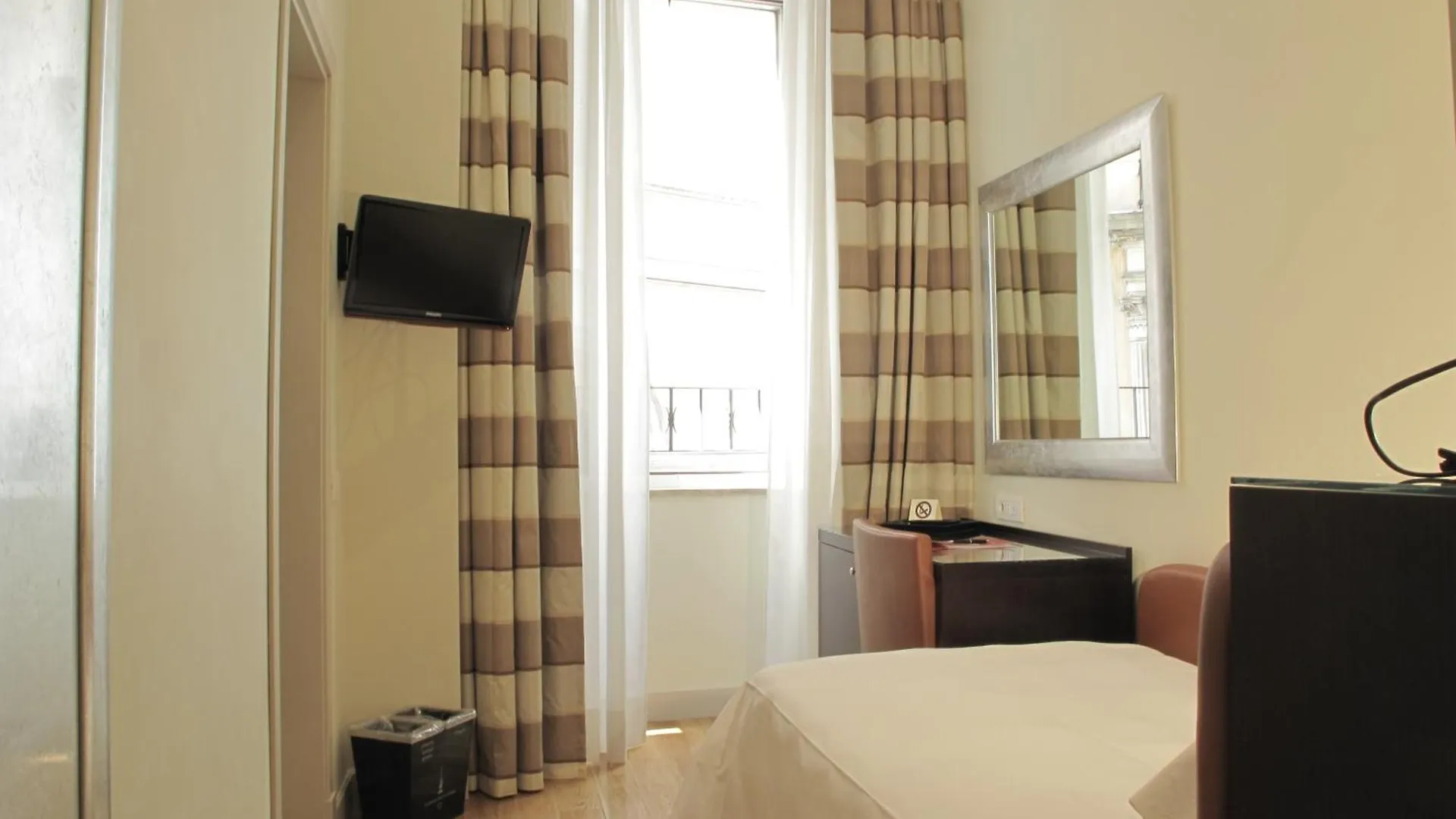 Hotel Albergo Santa Chiara Roma