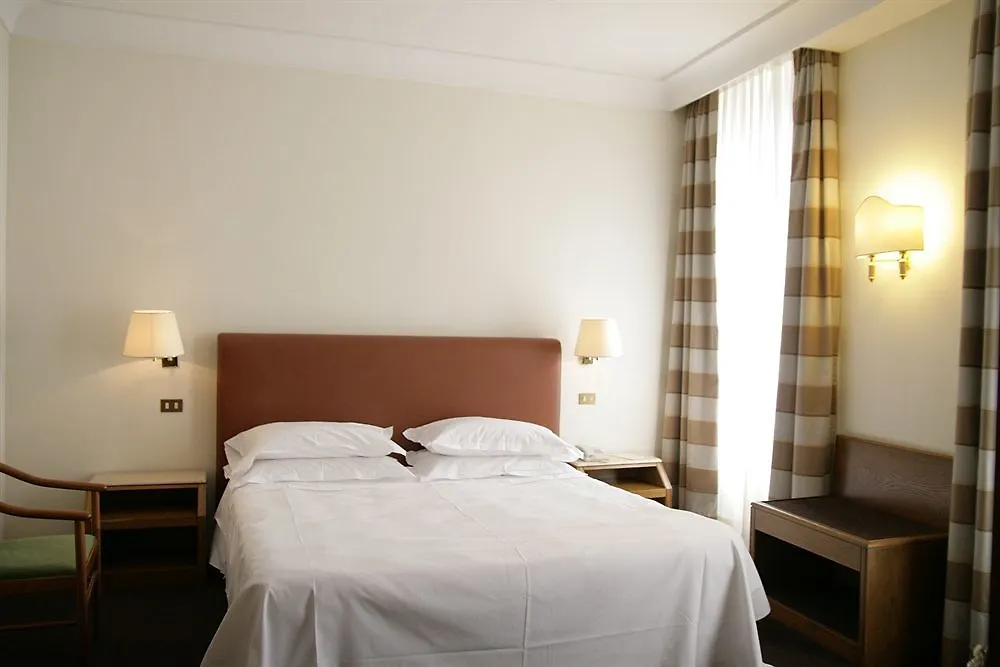 Hotel Albergo Santa Chiara Roma